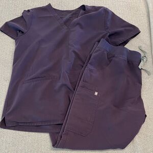 Figs Purple Shadow XL Scrub set